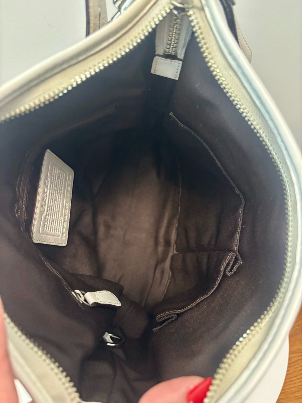 Coach Signature Buckle Shoulder Bag, White Leather Trim & Canvas Hobo 2006 - Picture 6 of 9